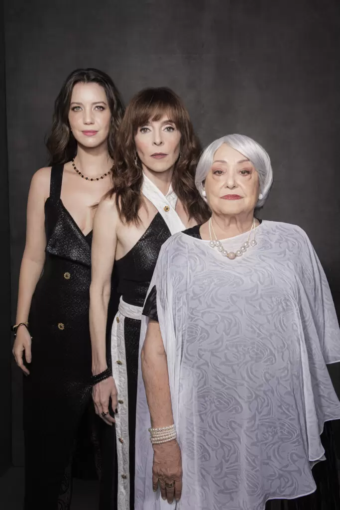 Elenco de TRÊS MULHERES ALTAS