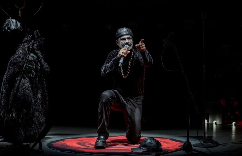 Beto Marden em "Será, Um Grito Musical"