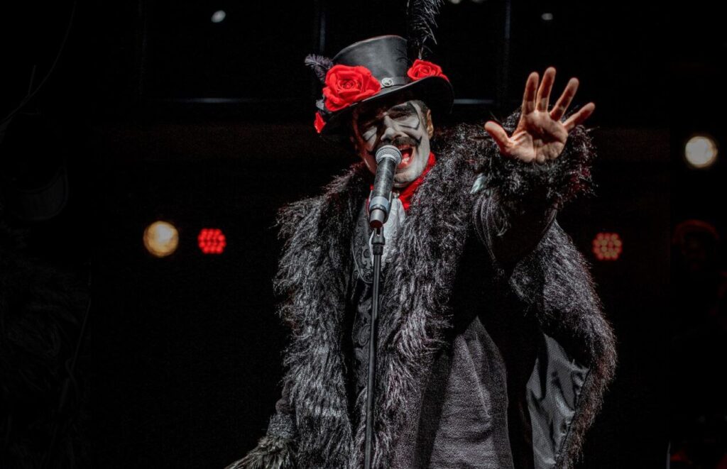 Beto Marden em "Será, Um Grito Musical"