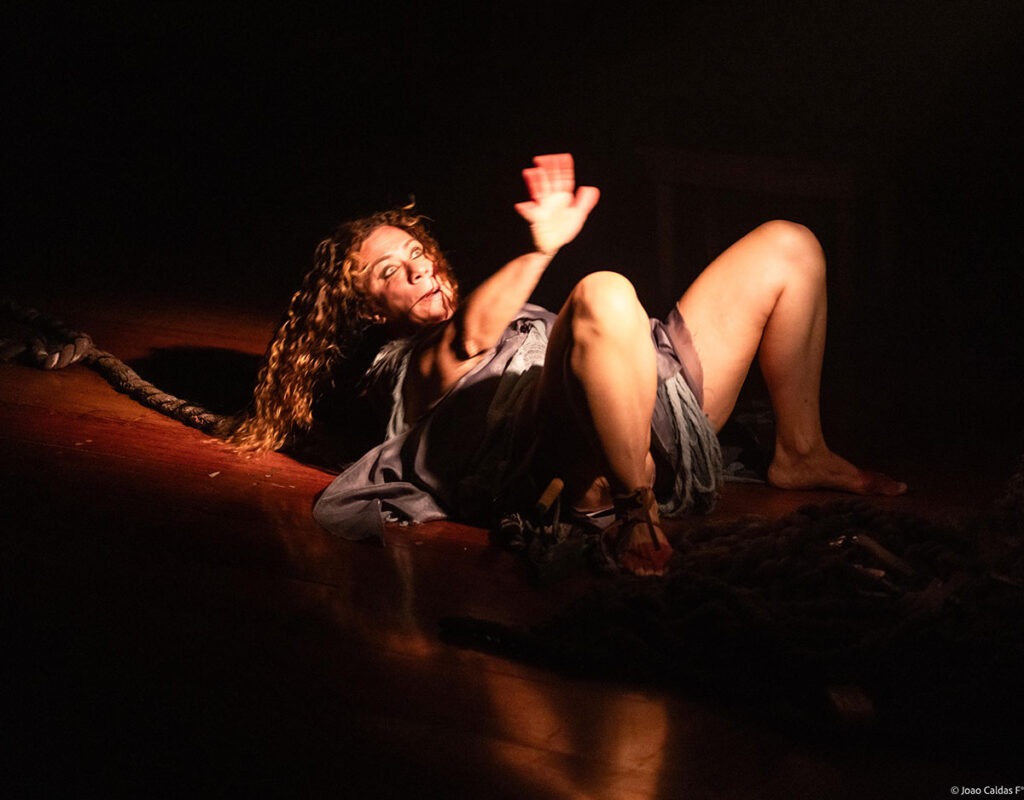 Ester Laccava em "Curtume"