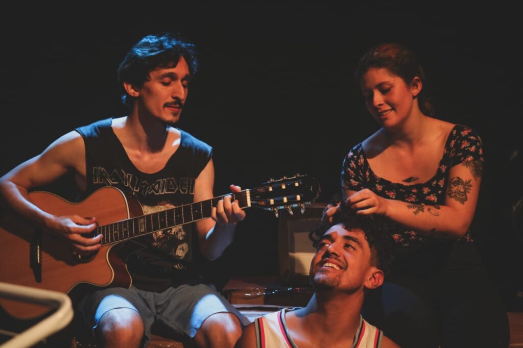 Elenco de "Três Memórias Em Casa"