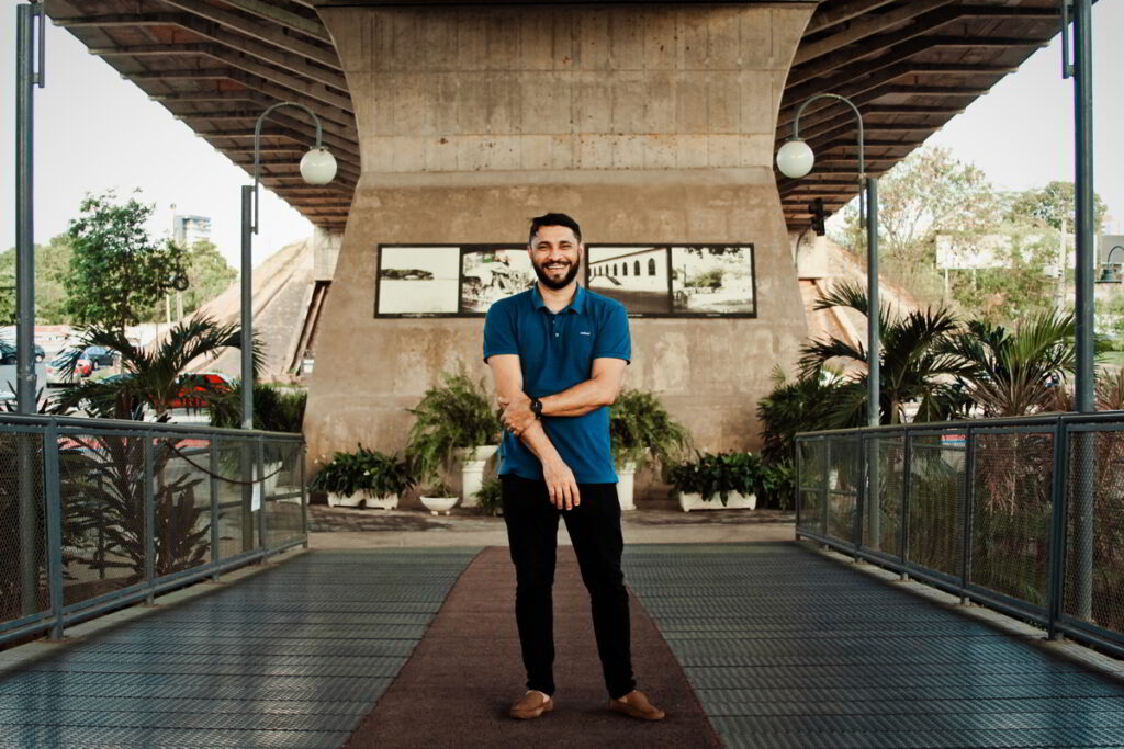 Autor Roberto Muniz Dias