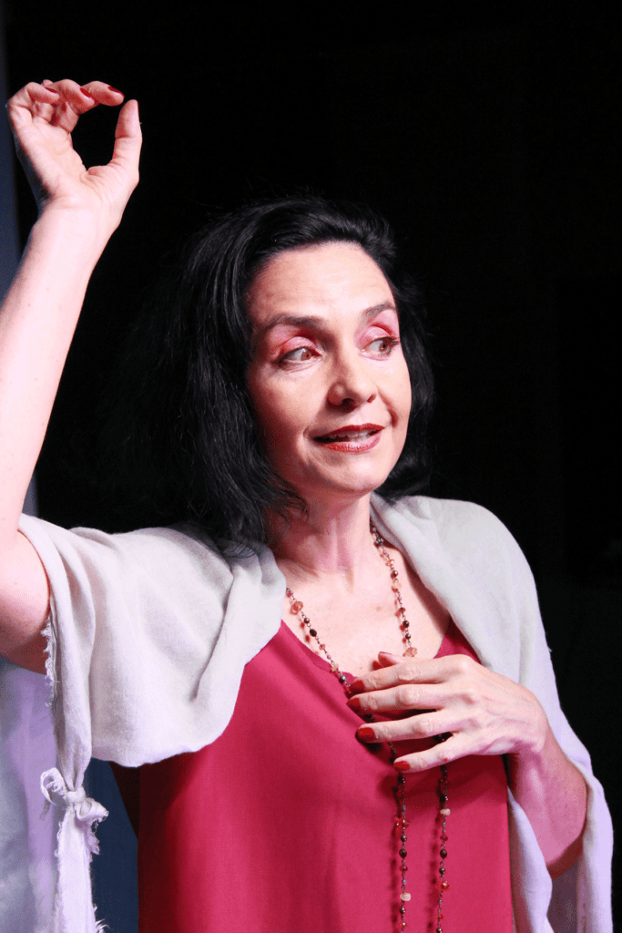 Amália Pereira em Como Expressar Uma Dor: Teoria E Prática
