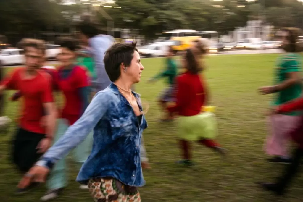 Espetáculo ‘Esquiva’ – Cia Oito Nova Dança