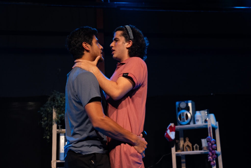 João Pedro Celli e Pedro Pilar em “Eu Sou João Gustavo”