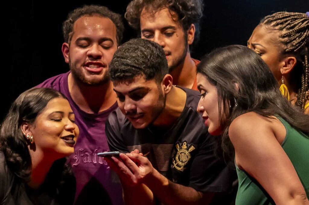 Elenco de "Passado Presente Zenturo"