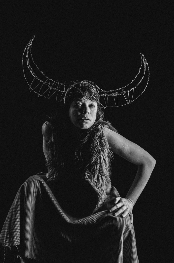 Bruna Betito em "Vaca"