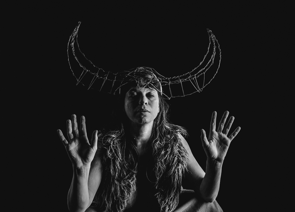 Bruna Betito em "Vaca"