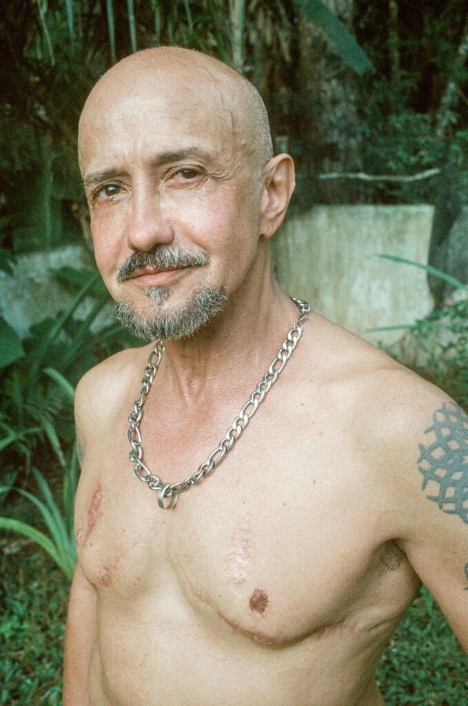 Fotografia do projeto 'O Mais Profundo É A Pele' do fotógrafo Rafael Medina, sobre envelhecimento LGBT+